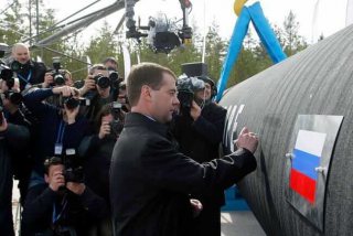 Medwedew beim Start von Nord Stream